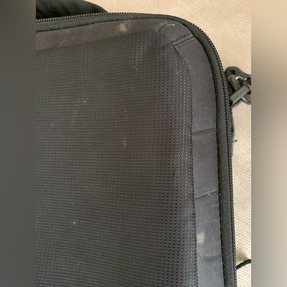 Computer case - Picture 11 of 11